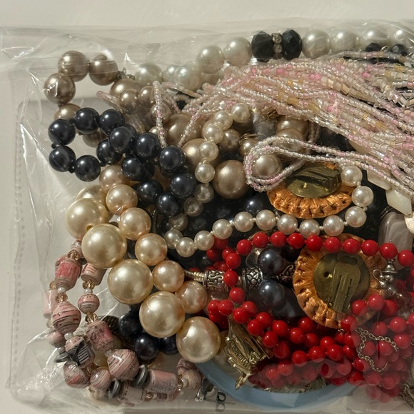 Mixed Vintage to Modern Jewelry Bag - Picture 5 of 5